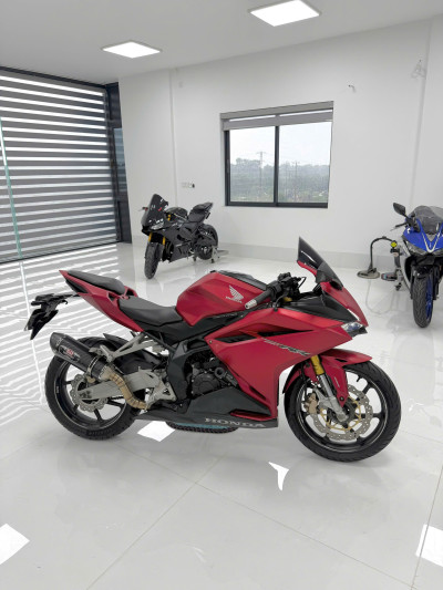 Bán CBR250RR Đỏ Nhám Vip, 30 Triệu Góp Nhận Xe Luôn Tại TẤN ĐẠT MOTOR