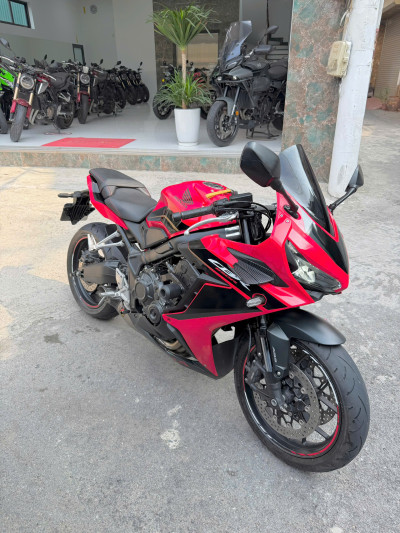 Bán CBR650R Đỏ Đen Cuối 2023, Kèm Pô Xịn, Không Chê Vào Đâu Được Tại Tấn Đạt Motor