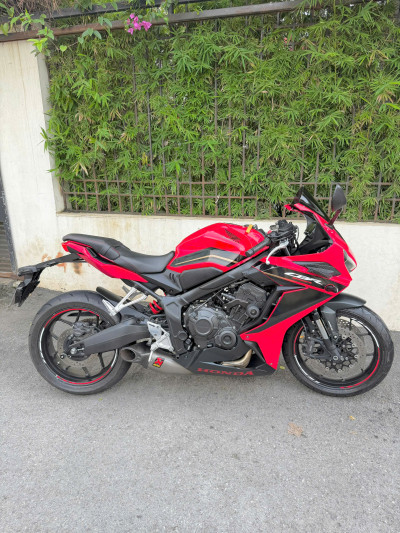 Bán CBR650R Đỏ Đen Cuối 2023, Kèm Pô Xịn, Không Chê Vào Đâu Được Tại Tấn Đạt Motor