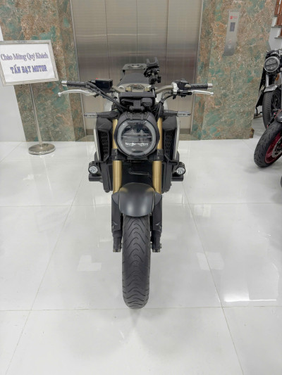 90 Triệu Quất CB650R Màu Bạc Cực Chất, Trả Góp Siêu Tốc Tại Tấn Đạt Motor