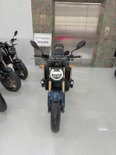 100 Triệu Sắm CB650R Xanh Tím VIP, Trả Góp Siêu Tốc Tại TẤN ĐẠT MOTOR