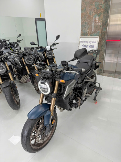 100 Triệu Sắm CB650R Xanh Tím VIP, Trả Góp Siêu Tốc Tại TẤN ĐẠT MOTOR