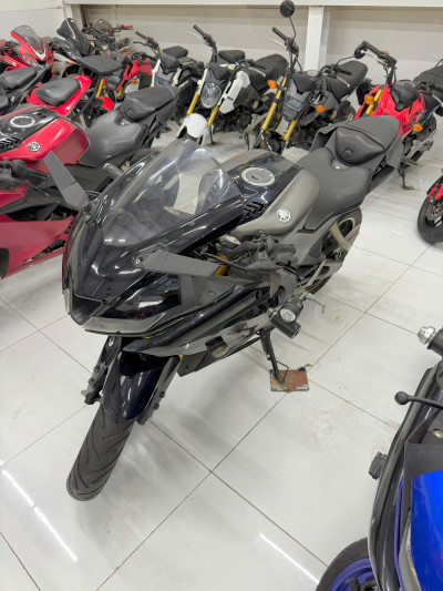 6 TRIỆU SẮM ĐƯỢC R15 V3 XÁM VÀNG ĐEN, MÁY ZIN CHẤT, TRẢ GÓP SIÊU TỐC TẠI TẤN ĐẠT MOTOR