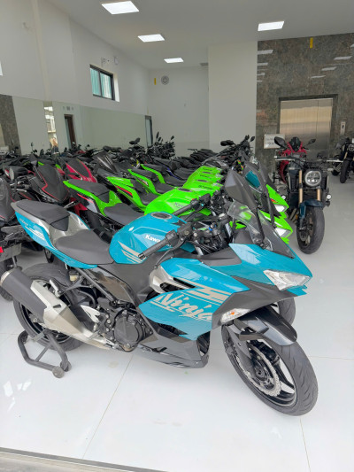85 TRIỆU QUẤT NINJA 400 KRT ĐỜI CAO, KHÔNG CẦN TRẢ GÓP VÌ TRẢ CHẬM KHÔNG MẤT LÃI