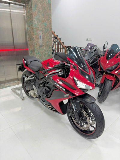 BÁN CBR650R 2023 Đỏ Đen Vip, Phù Hợp NHỮNG THƯỢNG KHÁCH SIÊU KỸ TÍNH