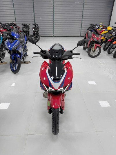 10 TRIỆU QUẤT WINNER R ABS MODEL 2026 MÀU HRC, TRẢ GÓP SIÊU TỐC
