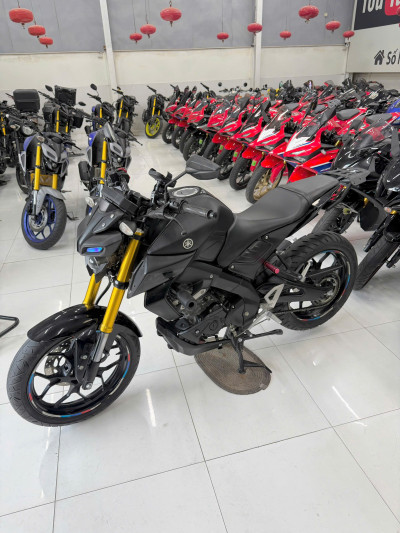 BÁN MT15 ĐEN NHÁM BLACK MÁY NGUYÊN ZIN CHẤT, TÀI CHÍNH 15 TRIỆU HT TRẢ GÓP NHANH TẠI TẤN ĐẠT MOTOR