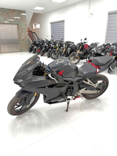 25 TRIỆU QUẤT CBR250RR MÁY ZIN CHẤT, TRẢ GÓP SIÊU TỐC TẠI TẤN ĐẠT MOTOR
