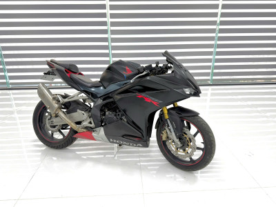25 TRIỆU QUẤT CBR250RR MÁY ZIN CHẤT, TRẢ GÓP SIÊU TỐC TẠI TẤN ĐẠT MOTOR