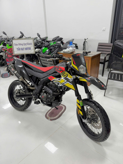 15 TRIỆU QUẤT CÀO CÀO APRILIA SX125 ABS 2025 SIÊU LƯỚT, TRẢ GÓP SIÊU TỐC TẠI TẤN ĐẠT MOTOR