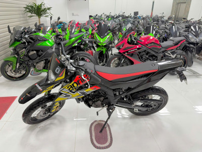 15 TRIỆU QUẤT CÀO CÀO APRILIA SX125 ABS 2025 SIÊU LƯỚT, TRẢ GÓP SIÊU TỐC TẠI TẤN ĐẠT MOTOR