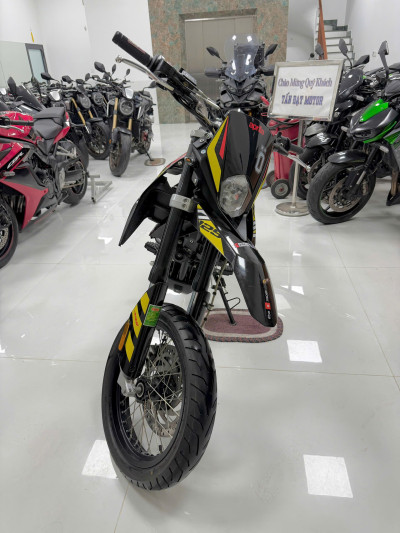 15 TRIỆU QUẤT CÀO CÀO APRILIA SX125 ABS 2025 SIÊU LƯỚT, TRẢ GÓP SIÊU TỐC TẠI TẤN ĐẠT MOTOR