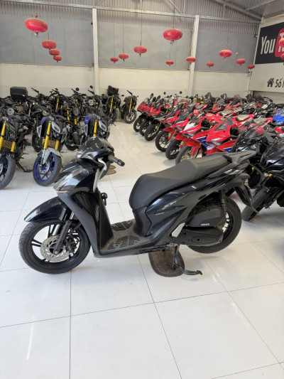 20 TRIỆU QUẤT ĐƯỢC SH125 MODEL 2021 MÀU ĐEN, TRẢ GÓP SIÊU TỐC TẠI TẤN ĐẠT MOTOR