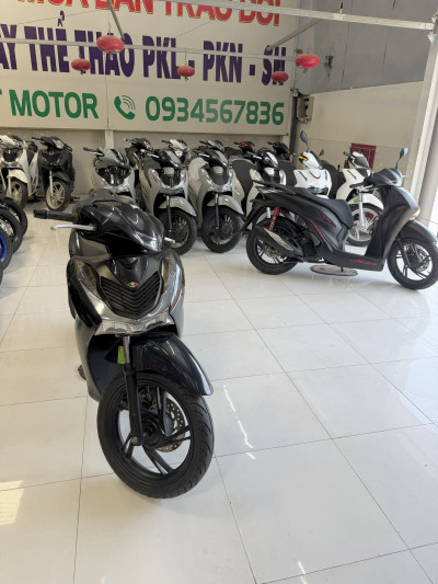 20 TRIỆU QUẤT ĐƯỢC SH125 MODEL 2021 MÀU ĐEN, TRẢ GÓP SIÊU TỐC TẠI TẤN ĐẠT MOTOR