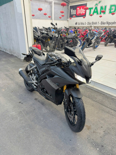 BÁN YAMAHA R15 V3 ĐEN NHÁM VIP, GÓP 10 TRIỆU NHẬN XE SIÊU TỐC TẠI TẤN ĐẠT MOTOR