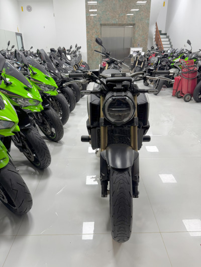 95 TRIỆU QUẤT CB650R 2021 MÀU ĐEN NHÁM CỰC CHẤT, TRẢ GÓP SIÊU TỐC TẠI TẤN ĐẠT MOTOR